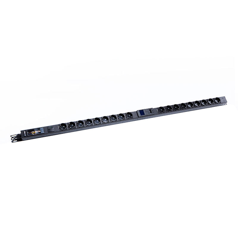 PDU rack misurato RS485 hot swappable con 18 prese Germania 1U con protezione da sovratensione