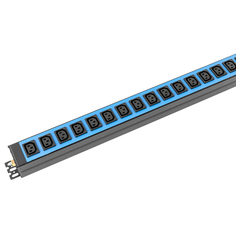 Pdu con interruttore SPD verticale a 28 uscite C13 C19